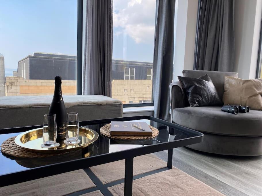 The Pad By The Beach Penthouse Apartment With Sunset And City Views Bournemouth Exterior foto